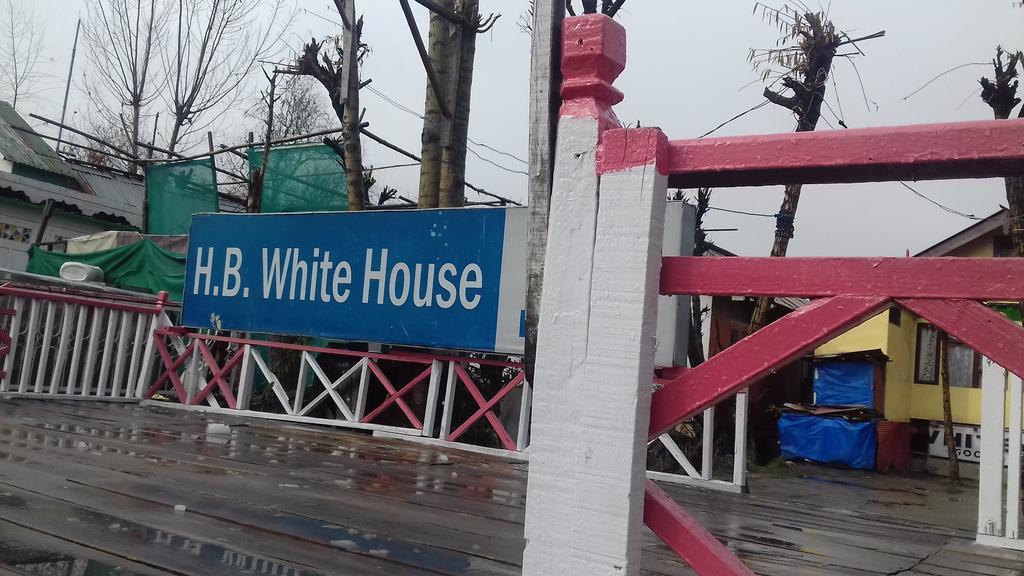 Hotel White House Group Of Houseboats Srīnagar Exterior foto