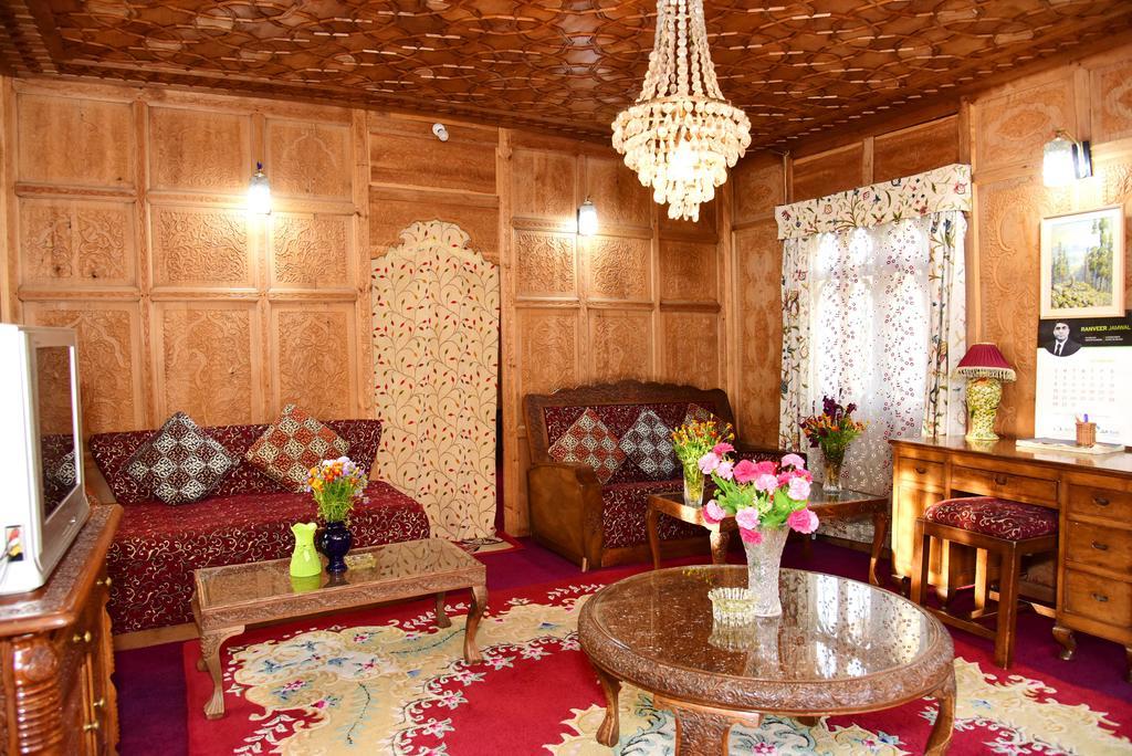 Hotel White House Group Of Houseboats Srīnagar Exterior foto